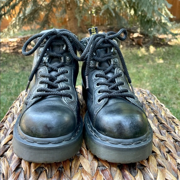 Dr Martens Y2K Vintage Air Wair 8287 Chunky Platform Ankle Boots. Size 7-7.5 - Picture 2 of 8
